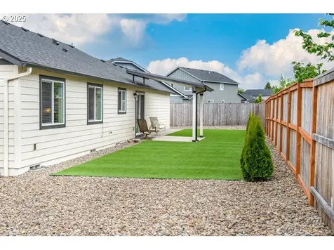 2283 Cheadle Lake Court Lebanon OR 97355