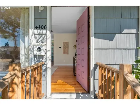 4406 NE 62nd Avenue Portland OR 97218