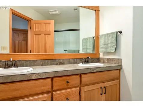 22250 SW 103rd Avenue Tualatin OR 97062