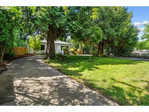4300 NE Lombard Street Portland OR 97218