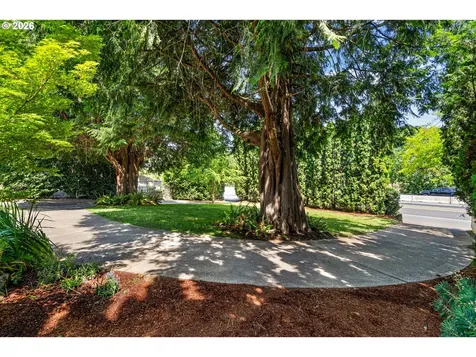 4300 NE Lombard Street Portland OR 97218