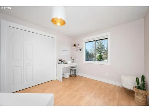 9517 SW 53rd Avenue Portland OR 97219