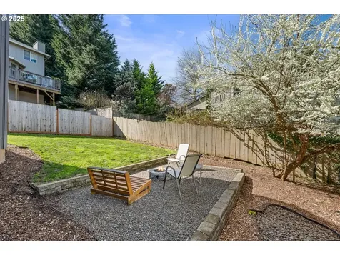 9517 SW 53rd Avenue Portland OR 97219