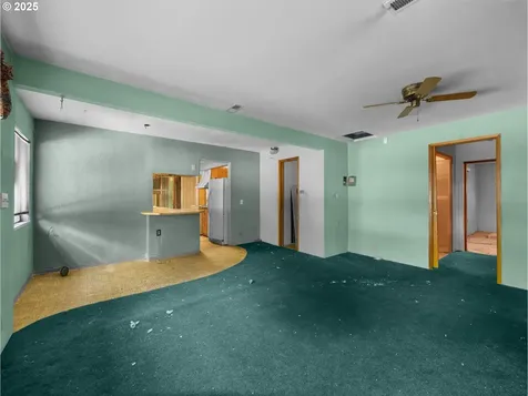 1909 NE 137th Avenue Portland OR 97230