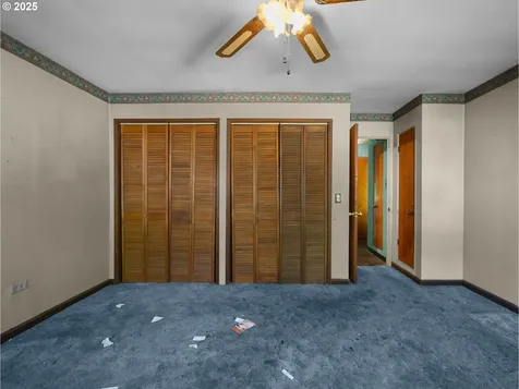 1909 NE 137th Avenue Portland OR 97230