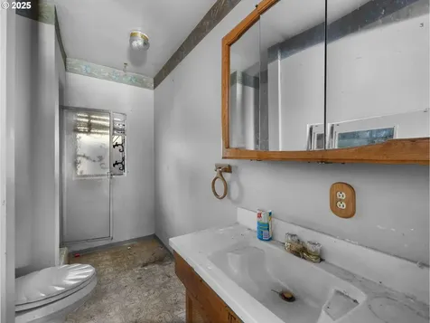 1909 NE 137th Avenue Portland OR 97230