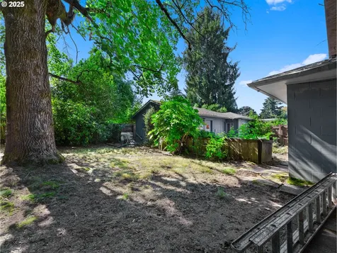 1909 NE 137th Avenue Portland OR 97230