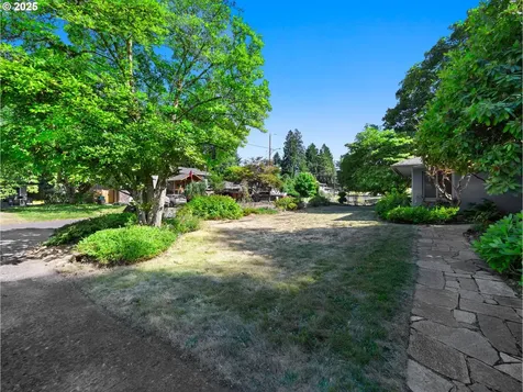 1909 NE 137th Avenue Portland OR 97230