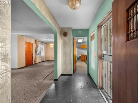 1909 NE 137th Avenue Portland OR 97230