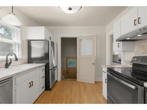 3815 NE 16th Avenue Portland OR 97212