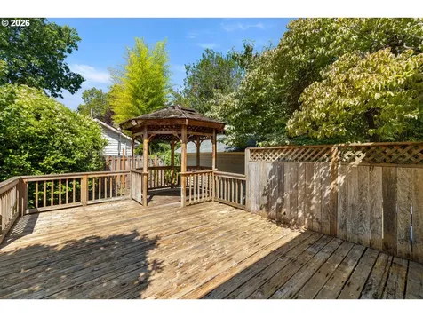3815 NE 16th Avenue Portland OR 97212