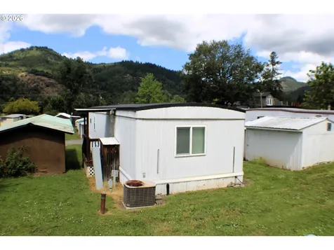 157 Bunting Lane Myrtle Creek OR 97457