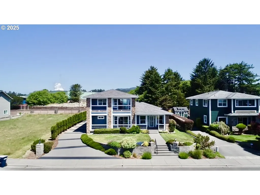 842 Chetco Point Terrace Brookings OR 97415