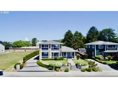 842 Chetco Point Terrace Brookings OR 97415
