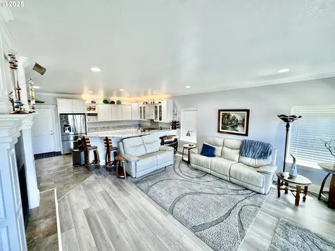 842 Chetco Point Terrace Brookings OR 97415