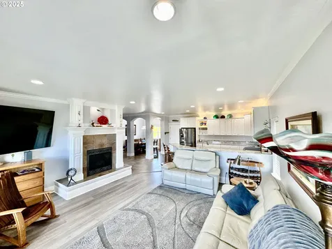 842 Chetco Point Terrace Brookings OR 97415