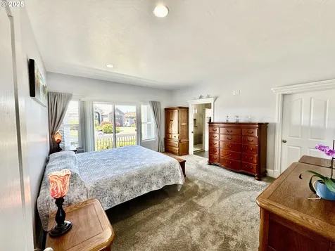 842 Chetco Point Terrace Brookings OR 97415