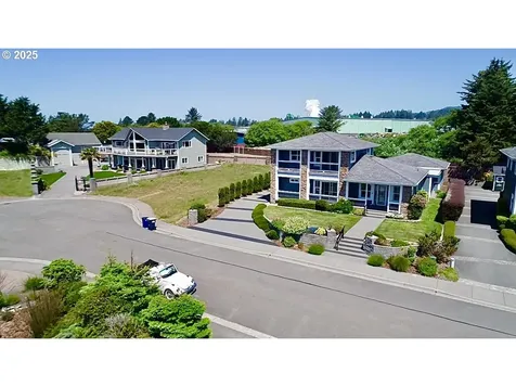 842 Chetco Point Terrace Brookings OR 97415
