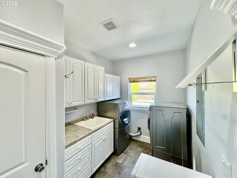 842 Chetco Point Terrace Brookings OR 97415