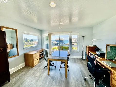 842 Chetco Point Terrace Brookings OR 97415