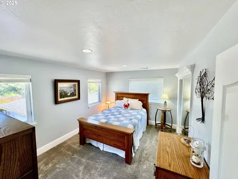 842 Chetco Point Terrace Brookings OR 97415