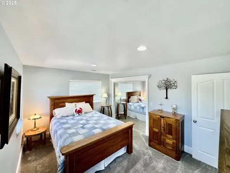 842 Chetco Point Terrace Brookings OR 97415