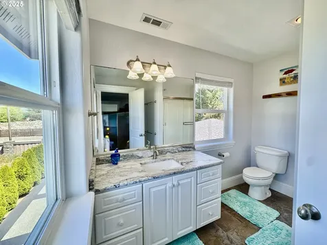 842 Chetco Point Terrace Brookings OR 97415