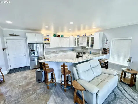 842 Chetco Point Terrace Brookings OR 97415