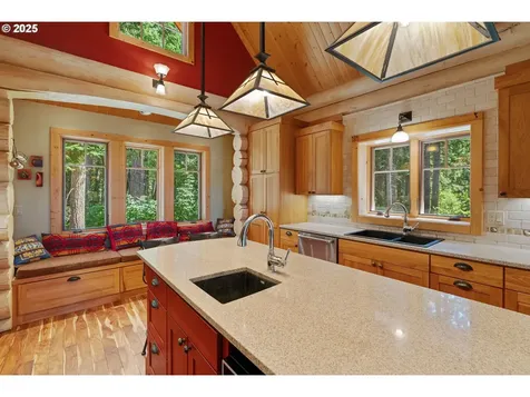 5885 Berry Road Mt Hood Prkdl OR 97041