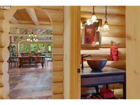 5885 Berry Road Mt Hood Prkdl OR 97041