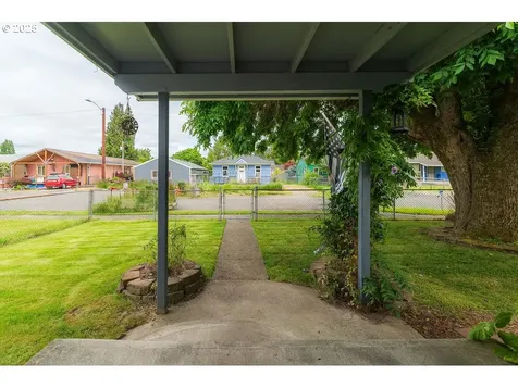 249 27th Avenue Longview WA 98632