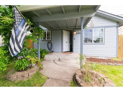 249 27th Avenue Longview WA 98632