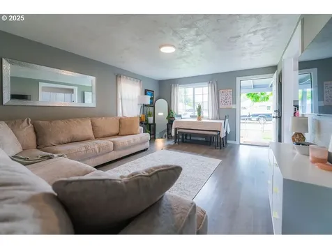 249 27th Avenue Longview WA 98632