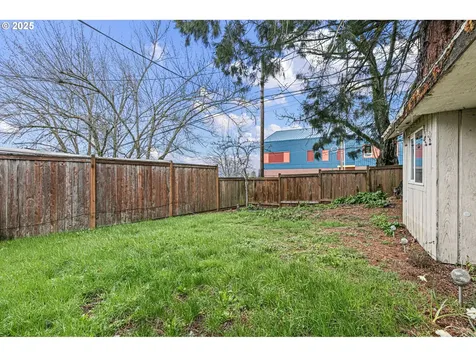 1085 Cannon Court Eugene OR 97405