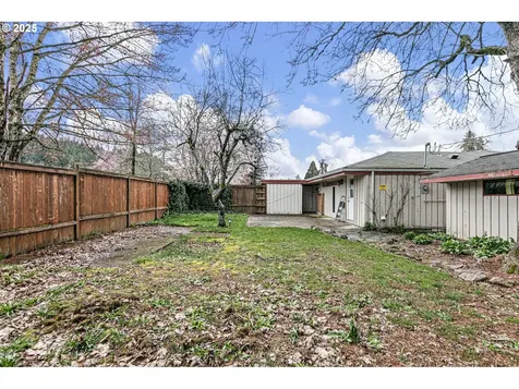 1085 Cannon Court Eugene OR 97405