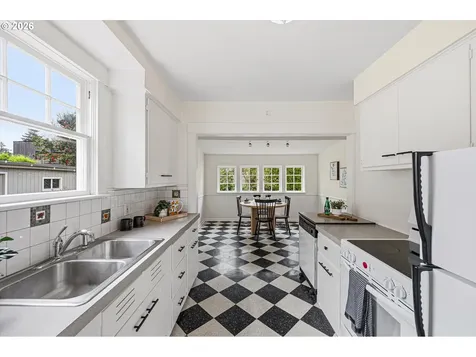 2801 NE 35th Place Portland OR 97212