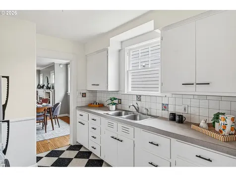 2801 NE 35th Place Portland OR 97212