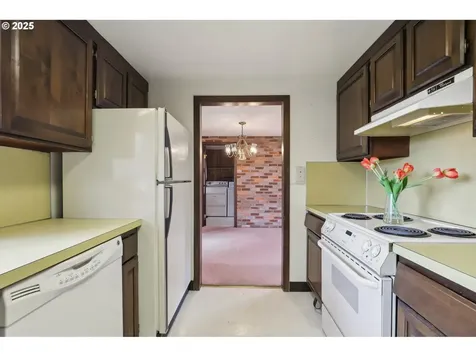 2135 SE Minter Bridge Road Hillsboro OR 97123
