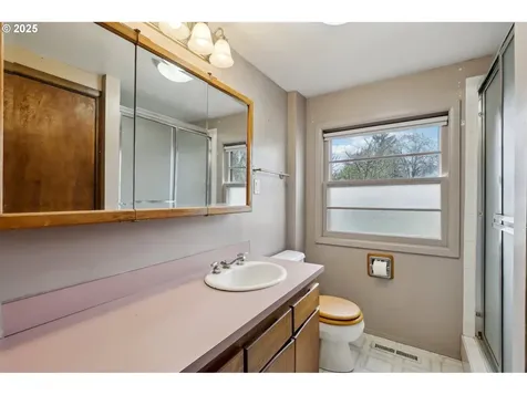 2135 SE Minter Bridge Road Hillsboro OR 97123