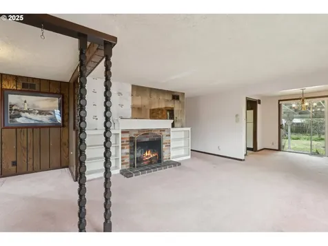 2135 SE Minter Bridge Road Hillsboro OR 97123