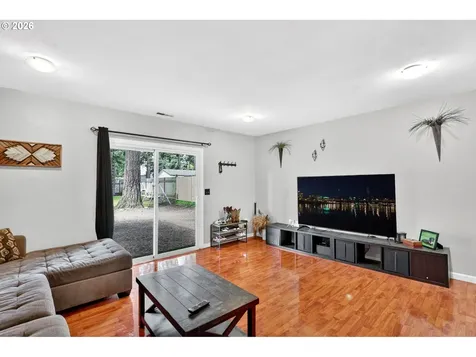 1609 SE 148th Avenue Portland OR 97233