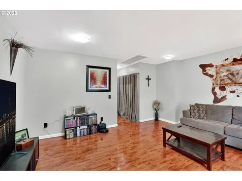 1609 SE 148th Avenue Portland OR 97233