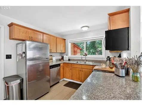 1609 SE 148th Avenue Portland OR 97233