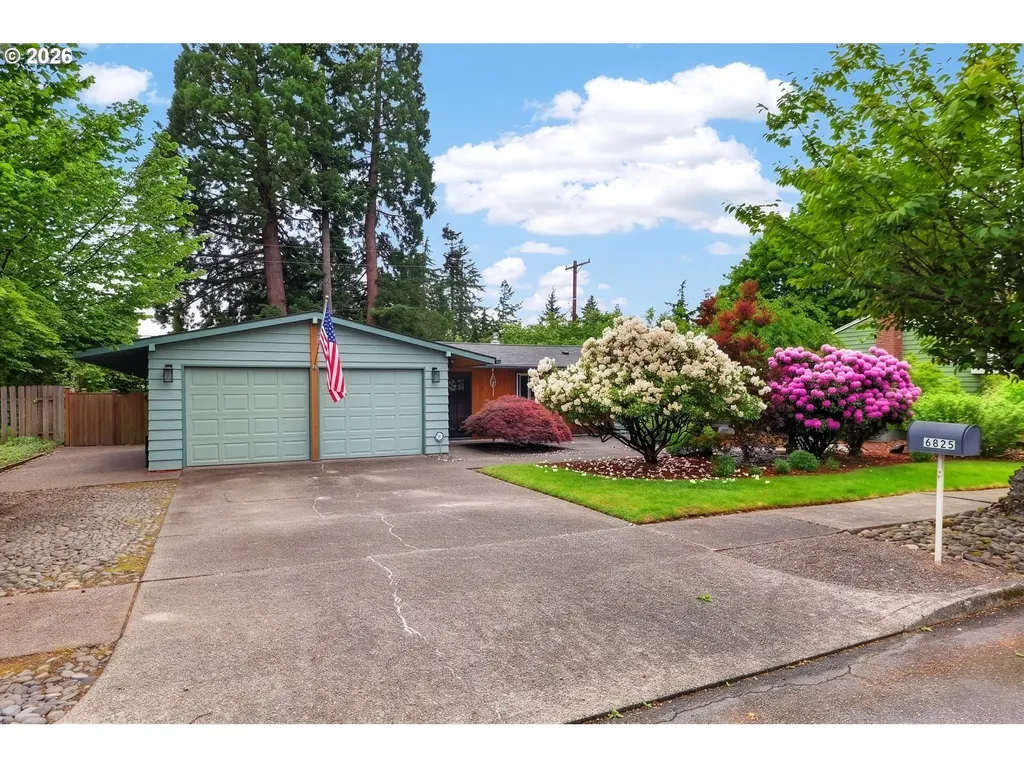 6825 SW Rollingwood Drive Beaverton OR 97008