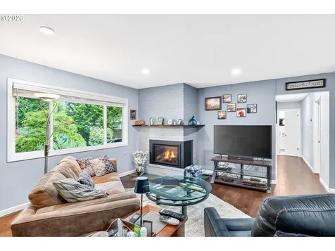 6825 SW Rollingwood Drive Beaverton OR 97008
