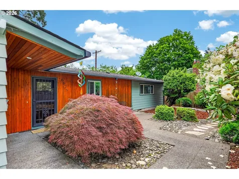 6825 SW Rollingwood Drive Beaverton OR 97008