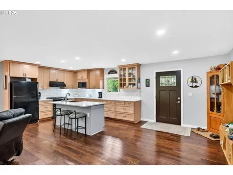 6825 SW Rollingwood Drive Beaverton OR 97008
