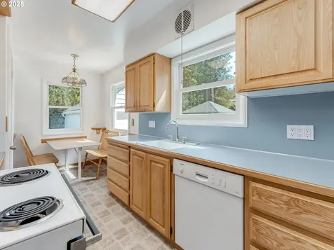 11320 SW 55th Avenue Portland OR 97219