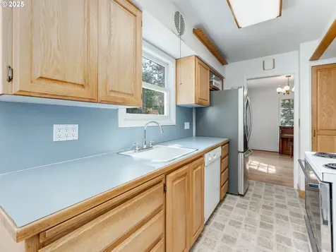 11320 SW 55th Avenue Portland OR 97219