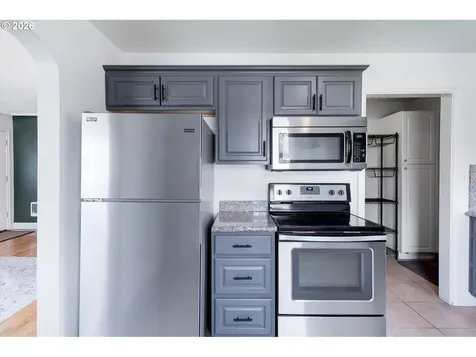 835 20th Avenue Longview WA 98632